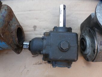 Uhlová prevodovka - 3