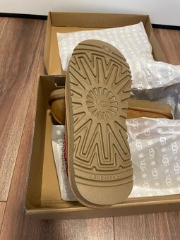 UGG Tazz II - 3
