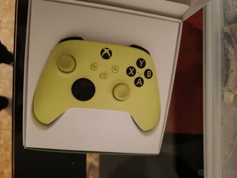 Xbox ovládač - 3