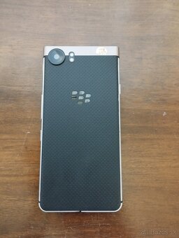 BlacBerry KeyOne - 3