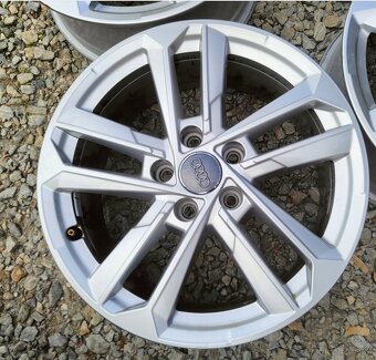 Sada diskov z Audi  R17 - 3