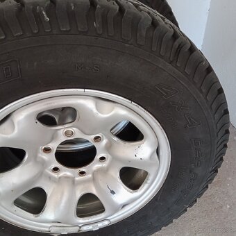 Offroad pneu Nissan Terrano 2 - 3