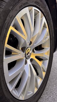 Predám Sharan 2.0TDI - 3