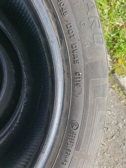195/60 r15 vredestein - 3