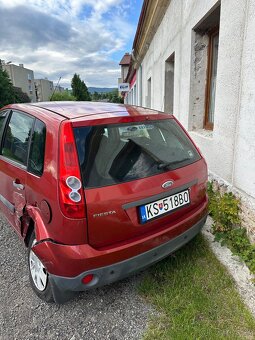 Predám Ford Fiesta 1.2 - 3