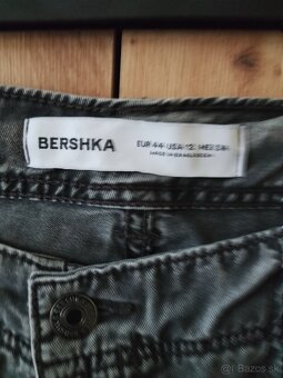 Široké kapsacove rifle bershka - 3