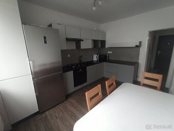 Prenajom 3 izbovy byt Puchov - 3