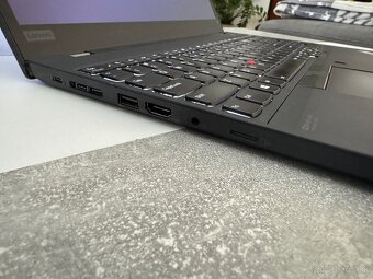 ThinkPad T15 i5-10310U | 32GB | 512GB SSD | LTE | FHD - 3