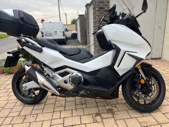 Predam Honda Forza 750 znizena zimna cena - 3