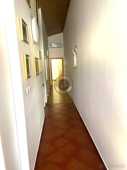 Na predaj luxusný rodinný dom v Senici - 3