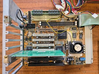 PC Pentium 200 MMX - 3