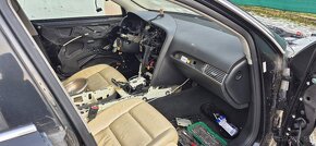 Audi a6 c6 - 3