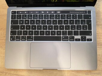 MacBook Pro 13" M1 Pro(2020)- 16gb ram - 256gb ssd + Hub - 3