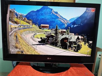 Predám LCD TV LG 42LD420 Full HD na ND - 3