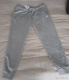 Nike pánske tepláky xl - 3