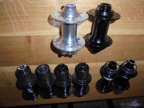 Novatec Boost + Sh.XT + Sh. Alivio 12x142 mm. + Predné 15x10 - 3
