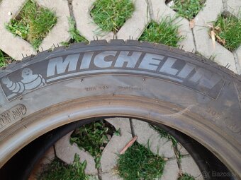 Predám pneumatiku Michelin 215/55r16 - 3