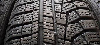 Predám 4ks slušné zimné 205/50r17-93V Hankook - 3