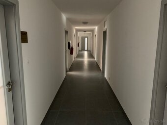 NA PRENÁJOM kancelária 25,90m2 Lipany, okres Sabinov - 3