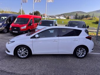 Toyota Auris 1.6 D-4D S&S Executive 9/2015 - 3