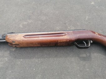 Predám vzduchovka Slavia 630 model 77 - 3