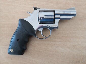 Taurus 357 Magnum - 3