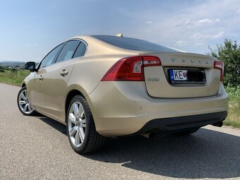 Volvo S60 T5 Summum Powershift - 3