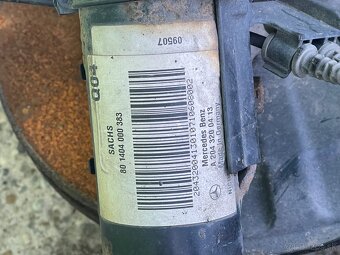 Mercedes w204 c class tehlice tlmiče stremena - 3