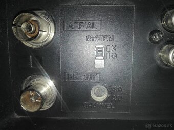 VHS videoprehrávač AIWA+TV farebné, 14“. - 3