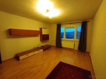 Prenájom 3‑izbového bytu - 3