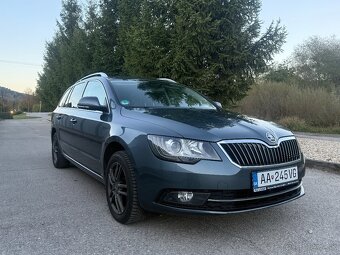Škoda Superb 2.0 TDI DSG 4x4 maximálne zachovala - 3