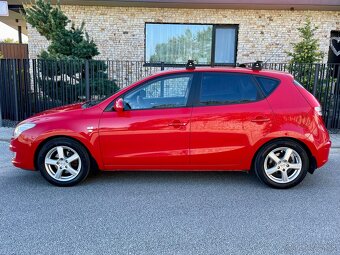 Hyundai i30 1.6 CRDi, 1 majiteľ, SR - 3