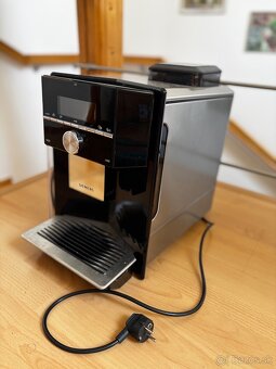 Automatický kávovar SIEMENS EQ.9 s300 - 3