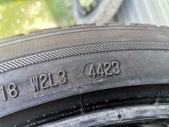 Zimne pneu 235/40 R19 - 3