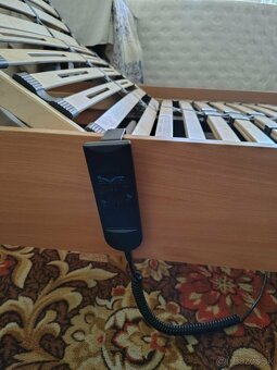 Predám elektricky polohovateľnú postel - 3