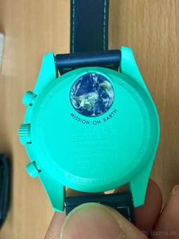 Omega Moonswatch Polar Lights - 3