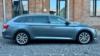 Škoda Superb Combi 2.0 TDI SCR Style DSG✅MATRIX - 3
