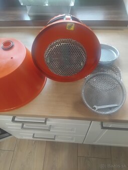 Predám šrotovník MILL ETM 1,2kW so zasobníkom 50L - 3
