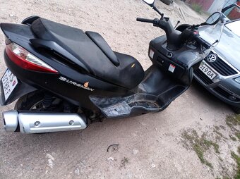 Suzuki Burgman 125 9.2kw 2010 - 3