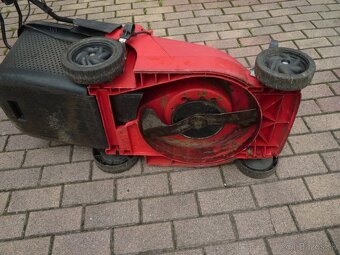 Predám používanú elektrickú kosačku 1300W zn. MTD E38W - 3