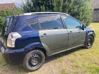 toyota corolla verso - 3