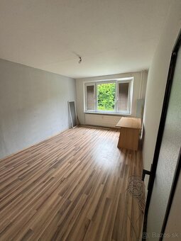 Na predaj 3i byt v Hnúšti s balkónom - 3