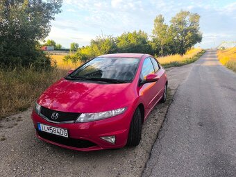 Honda Civic 8g 1.8 benzín GT - 3