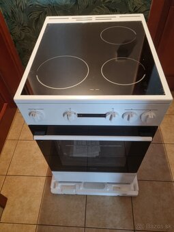 Sklokeramický sporák MORA - 3