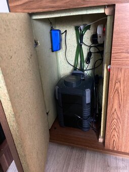 Akvarium komplet so skrinkou a prislusenstvom - 3