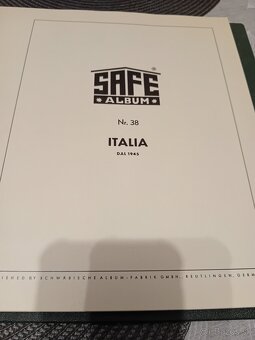 Známky Taliansko v albume - 3