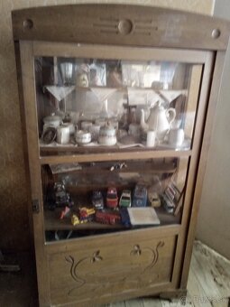 Predám starý nábytok - 3