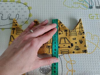 Korunková čelenka s nákrčníkom - 3