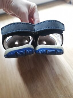 Chlapčenské sandále v.32 - 3