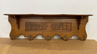 Starožitný rustikální věšák - 3